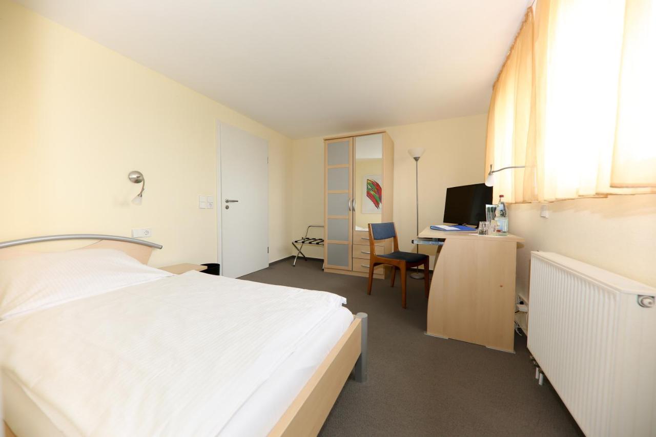 Hotel Albblick Bad Boll Kültér fotó
